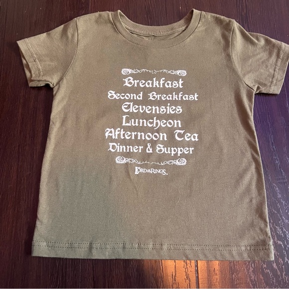 Lord of the Rings, The Hobbit Second Breakfast Kids Shirt NWT - Picture 1 of 5